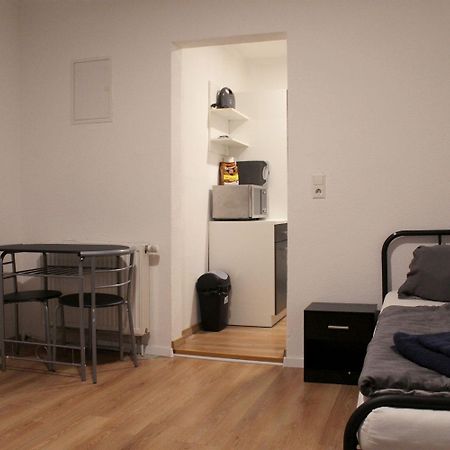 Fully Equipped Apartments Bonnigheim Екстериор снимка