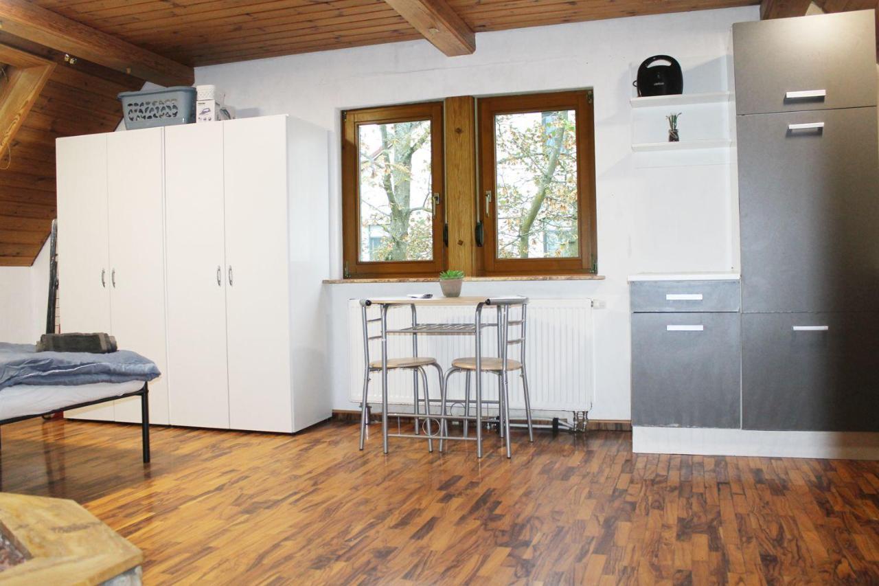 Fully Equipped Apartments Bonnigheim Екстериор снимка
