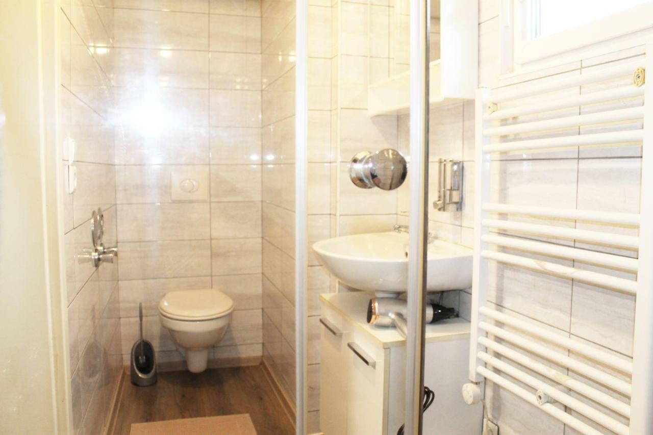 Fully Equipped Apartments Bonnigheim Екстериор снимка