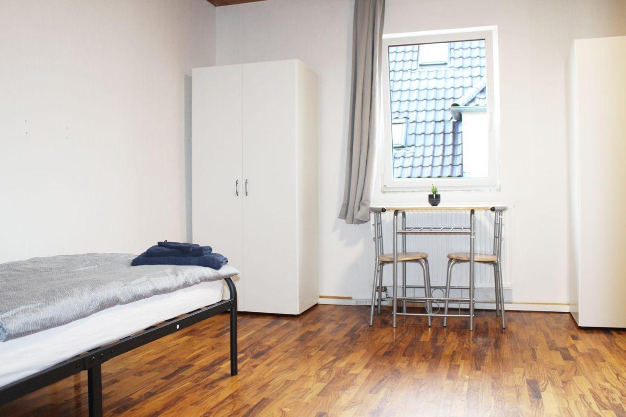 Fully Equipped Apartments Bonnigheim Екстериор снимка